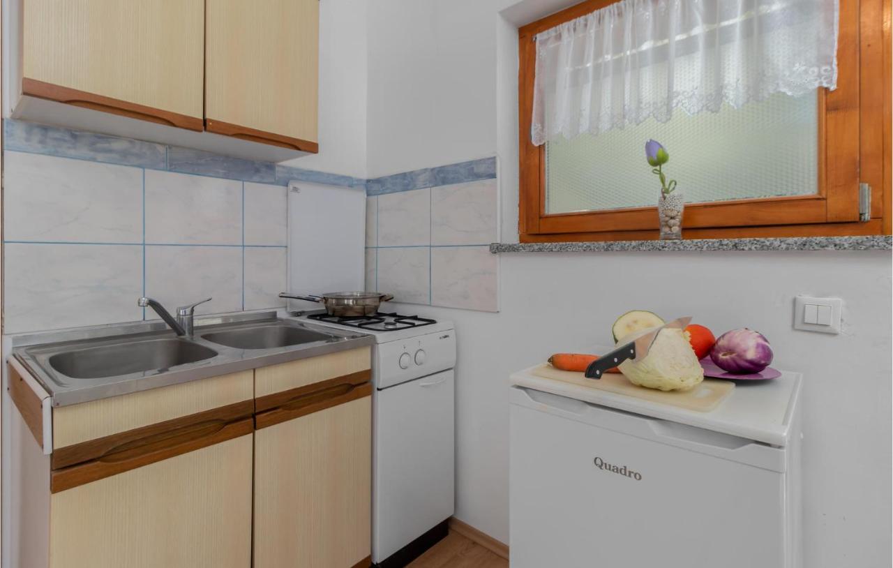 Pet Friendly Apartment In Pinezici With Wifi Exterior foto