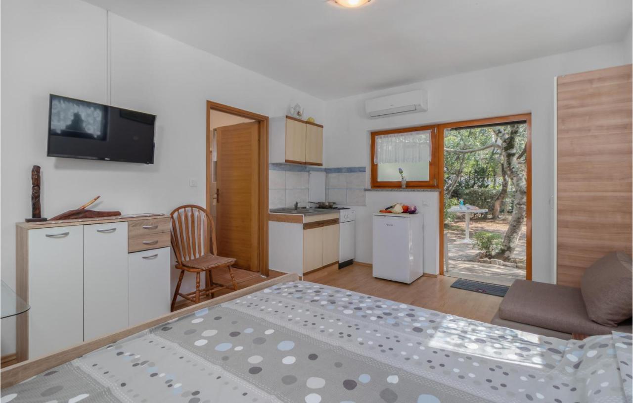 Pet Friendly Apartment In Pinezici With Wifi Exterior foto